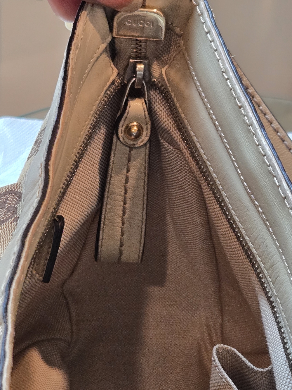 Gucci GG Canvas Sukey Shoulder Bag 296834 Beige Leather With Certificate Of AUTH - Picture 13 of 17